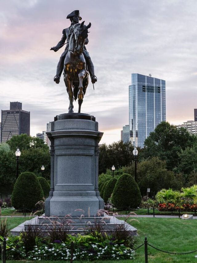 10 HISTORICAL PLACES IN BOSTON